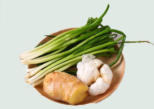 寶寶多少歲之后可以開始吃蔥姜蒜-易網(wǎng)健康<a href=http://www.xllyou.com/jkys/ target=_blank class=infotextkey>養(yǎng)生</a>網(wǎng) 寶寶多少歲之后可以開始吃蔥姜蒜