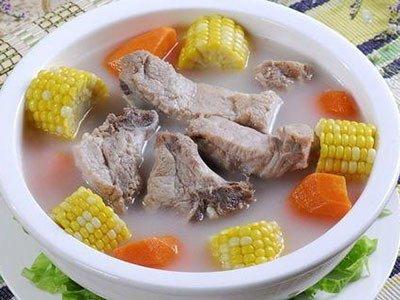 骨頭和什么一起煲湯補血效果更好