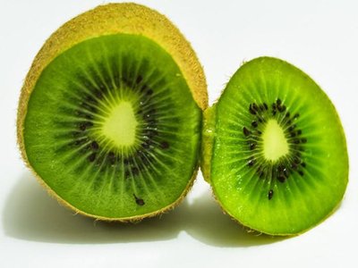有哪些可以自然催熟獼猴桃的方法-易網(wǎng)健康<a href=http://www.xllyou.com/jkys/ target=_blank class=infotextkey>養(yǎng)生</a>網(wǎng) 有哪些可以自然催熟獼猴桃的方法