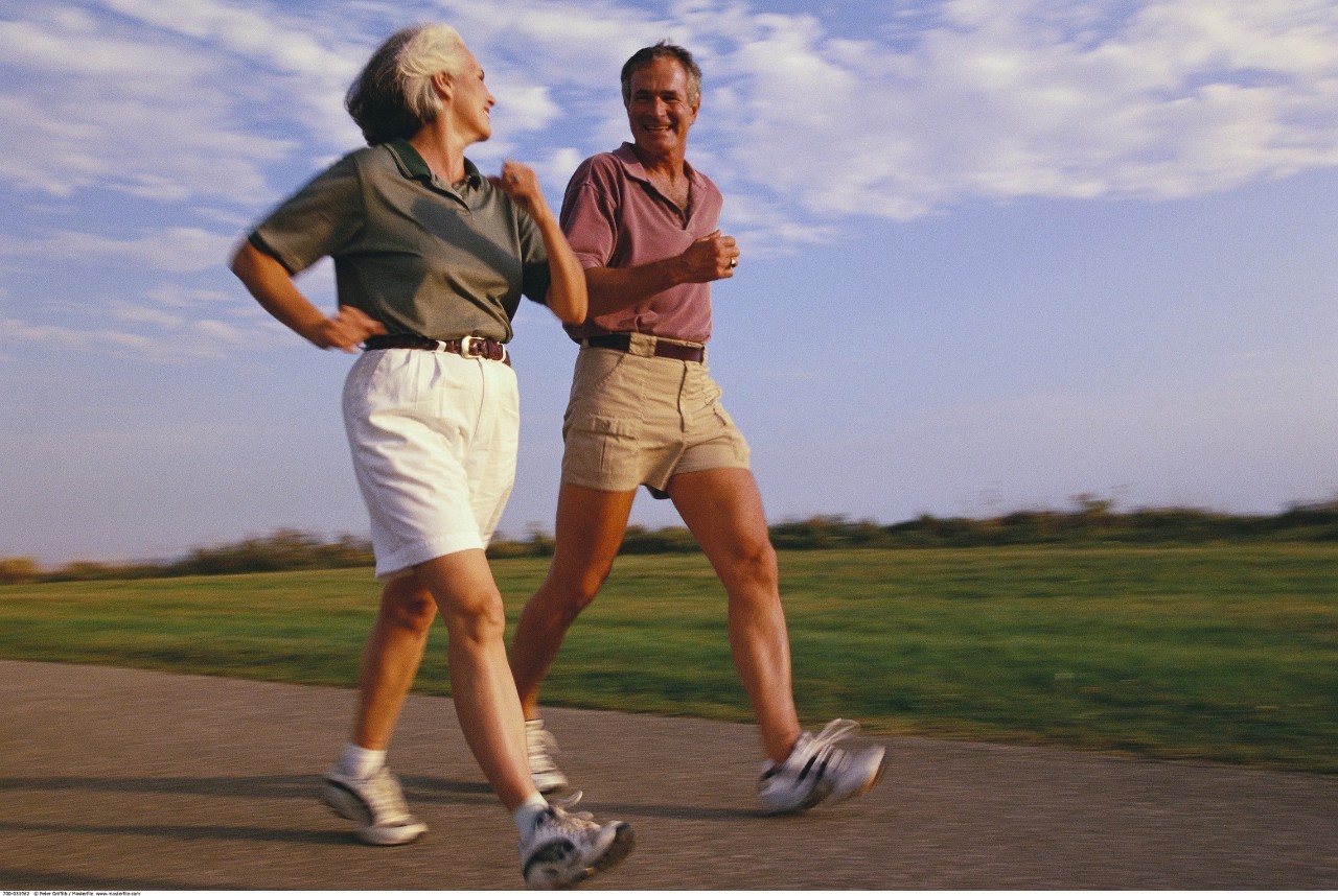 走路一小時可以消耗掉多少卡路里-易網(wǎng)健康<a href=http://www.xllyou.com/jkys/ target=_blank class=infotextkey>養(yǎng)生</a>網(wǎng) 走路一小時可以消耗掉多少卡路里