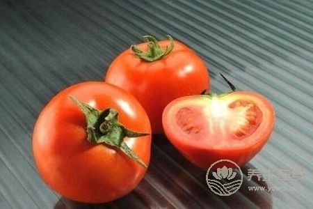 多吃西紅柿有什么好處?西紅柿營養價值有哪些?-易網<a href=http://www.xllyou.com/ target=_blank class=infotextkey>健康養生</a>網 多吃西紅柿有什么好處?西紅柿營養價值有哪些?