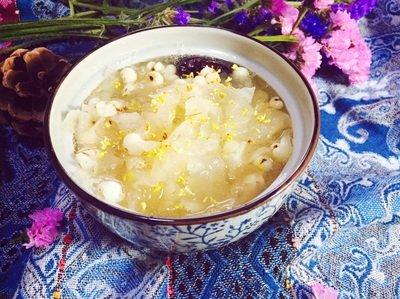 吃蓮子銀耳羮有哪些好處蓮子銀耳羮的做法及功效