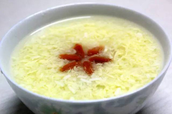 甜酒沖蛋的做法以及它的功效與禁忌-易網健康<a href=http://www.xllyou.com/jkys/ target=_blank class=infotextkey>養生</a>網 甜酒沖蛋的做法以及它的功效與禁忌