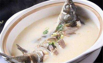 為什么家里做的鯉魚湯不是白色的