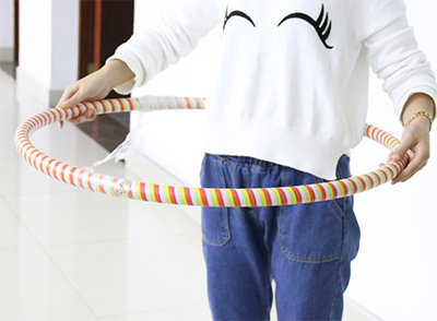 通過呼啦圈瘦身減肚子的效果好不好-易網健康<a href=http://www.xllyou.com/jkys/ target=_blank class=infotextkey>養生</a>網 通過呼啦圈瘦身減肚子的效果好不好