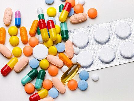 這些藥物不能與果汁以及茶水同服-易網(wǎng)健康<a href=http://www.xllyou.com/jkys/ target=_blank class=infotextkey>養(yǎng)生</a>網(wǎng) 這些藥物不能與果汁以及茶水同服