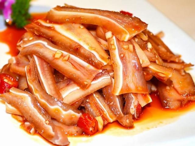 這些下酒菜吃多了可能會引發肝臟中毒-易網健康<a href=http://www.xllyou.com/jkys/ target=_blank class=infotextkey>養生</a>網 這些下酒菜吃多了可能會引發肝臟中毒