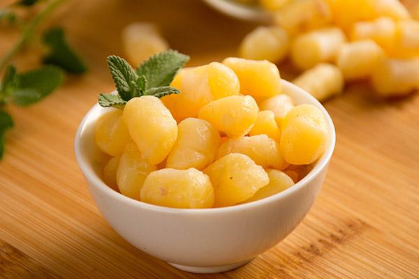 給大家介紹一下10種滋陰食物有哪些-易網<a href=http://www.xllyou.com/ target=_blank class=infotextkey>健康養生</a>網 給大家介紹一下10種滋陰食物有哪些