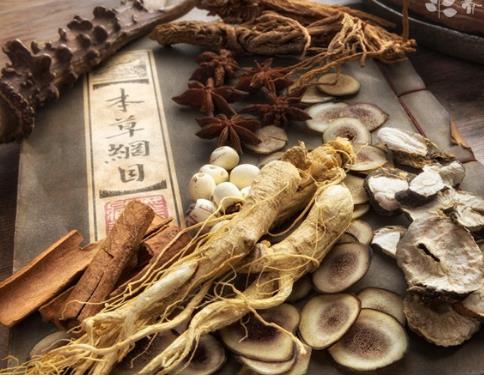 在月經(jīng)期間補(bǔ)充吃人參可以嗎