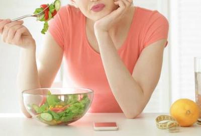 女性冬天皮膚干燥的原因