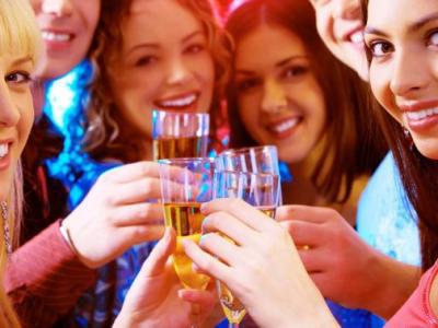 節假日飲酒養生護肝注意事項避免發生意外