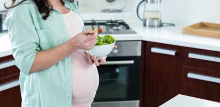 孕婦是否能去電影院看電影-易網健康<a href=http://www.xllyou.com/jkys/ target=_blank class=infotextkey>養生</a>網 孕婦是否能去電影院看電影