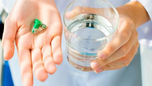 有效緩解月經(jīng)期間出現(xiàn)痛經(jīng)方法-易網(wǎng)健康<a href=http://www.xllyou.com/jkys/ target=_blank class=infotextkey>養(yǎng)生</a>網(wǎng) 有效緩解月經(jīng)期間出現(xiàn)痛經(jīng)方法