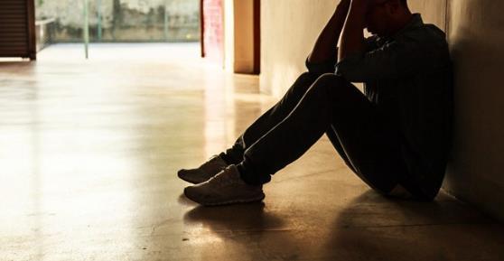 患有頸椎病對身體有哪些不好影響-易網健康<a href=http://www.xllyou.com/jkys/ target=_blank class=infotextkey>養生</a>網 患有頸椎病對身體有哪些不好影響