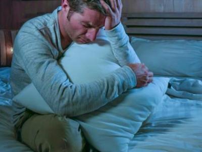 經常熬夜睡不著對身體有哪些惡性危害