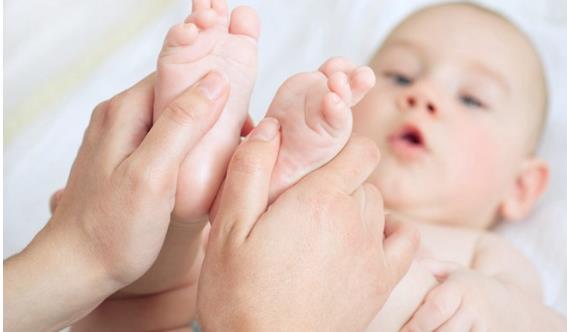 如何調整新生兒睡眠時間早睡早起-易網健康<a href=http://www.xllyou.com/jkys/ target=_blank class=infotextkey>養生</a>網 如何調整新生兒睡眠時間早睡早起