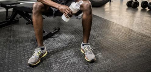 負重深蹲的我們身體需要做哪些準備運動