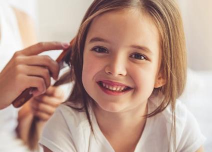 兒童睡覺落枕了的快速恢復方法-易網健康<a href=http://www.xllyou.com/jkys/ target=_blank class=infotextkey>養生</a>網 兒童睡覺落枕了的快速恢復方法