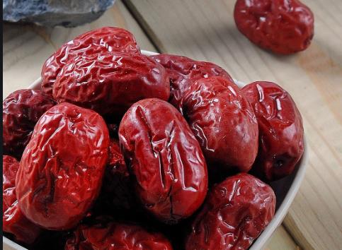 女生臉色發黃如何調整恢復-易網健康<a href=http://www.xllyou.com/jkys/ target=_blank class=infotextkey>養生</a>網 女生臉色發黃如何調整恢復