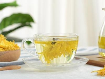 常飲菊花茶的保健養生養肝