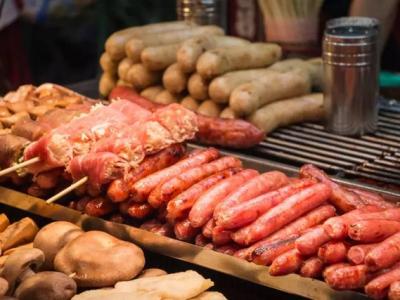 人這一輩子，吃睡二字