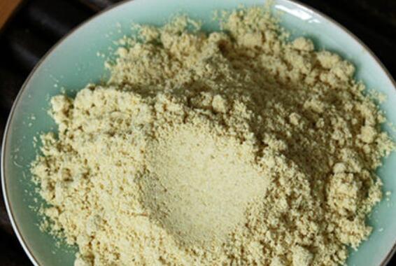 生姜粉泡腳的功效與作用