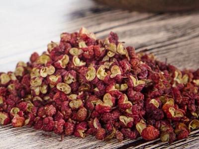 野花椒合家親麻椒的區(qū)別 花椒的功效與作用