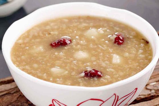 糙米粥怎么做好吃 黑米粥的做法教程