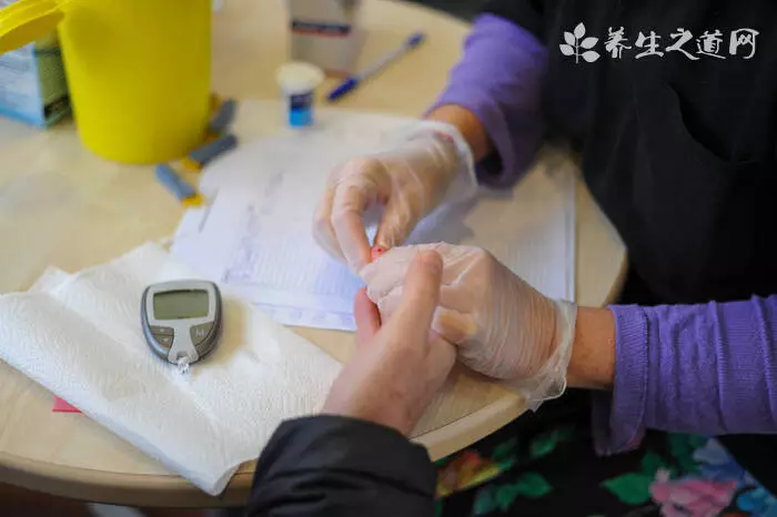 糖尿病性高脂血癥易造成哪些危害 具體的表現(xiàn)主要有三個(gè)方面-易網(wǎng)健康<a href=http://www.xllyou.com/jkys/ target=_blank class=infotextkey>養(yǎng)生</a>網(wǎng) 糖尿病性高脂血癥易造成哪些危害 具體的表現(xiàn)主要有三個(gè)方面