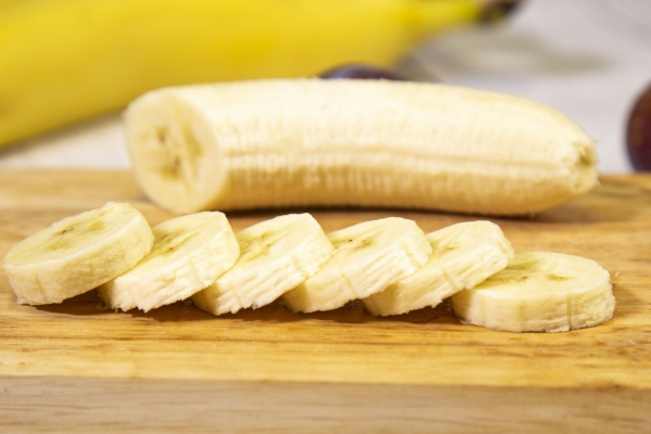 減肥期間可以吃小龍蝦嗎 減肥適合吃什么水果-易網<a href=http://www.xllyou.com/ target=_blank class=infotextkey>健康養生</a>網 減肥期間可以吃小龍蝦嗎 減肥適合吃什么水果