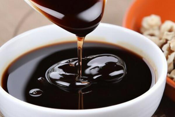 哪三種人不宜吃枇杷膏 枇杷膏適合什么人群吃-易網健康<a href=http://www.xllyou.com/jkys/ target=_blank class=infotextkey>養生</a>網 哪三種人不宜吃枇杷膏 枇杷膏適合什么人群吃