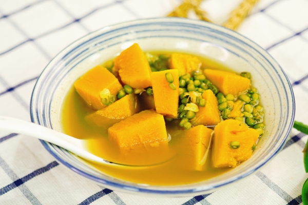 經常上火的人怎么調理 上火了喝什么降火最快-易網健康<a href=http://www.xllyou.com/jkys/ target=_blank class=infotextkey>養生</a>網 經常上火的人怎么調理 上火了喝什么降火最快