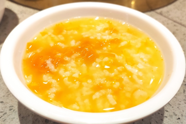 秋冬季吃什么食物暖胃 養(yǎng)胃又容易消化的食物-易網(wǎng)<a href=http://www.xllyou.com/ target=_blank class=infotextkey>健康養(yǎng)生</a>網(wǎng) 秋冬季吃什么食物暖胃 養(yǎng)胃又容易消化的食物