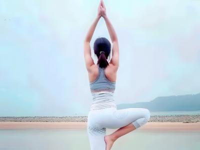 瑜伽坐立前屈的好處 什么是坐立體前屈運(yùn)動(dòng)