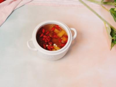 吃枸杞子會引起肝火旺盛嗎 吃枸杞上火是陰虛還是陽虛