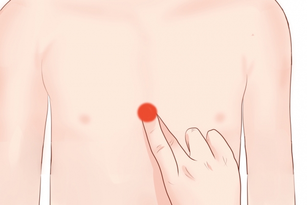 按摩膻中穴的好處 按摩膻中穴治咳嗽嗎-易網健康<a href=http://www.xllyou.com/jkys/ target=_blank class=infotextkey>養生</a>網 按摩膻中穴的好處 按摩膻中穴治咳嗽嗎