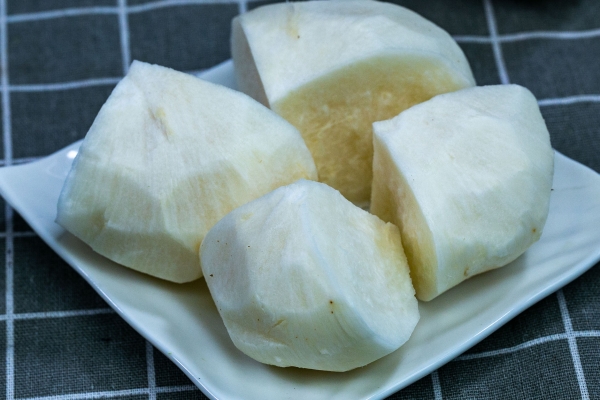 豆薯的功效與作用、禁忌和食用方法-易網(wǎng)健康養(yǎng)生網(wǎng) 豆薯的功效與作用、禁忌和食用方法