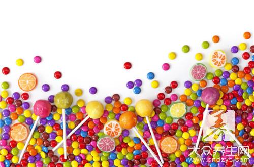 愛她就給她最酥軟最渴望的“花樣kiss” 愛她就給她最酥軟最渴望的“花樣kiss”