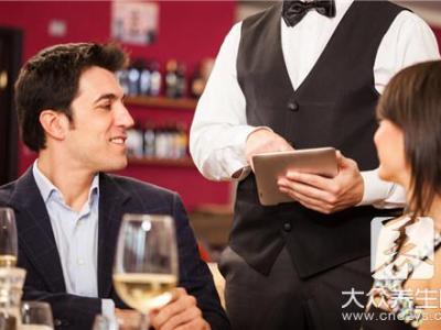 一個“字母”竟能成就了大男人大