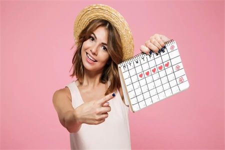 短效避孕藥對(duì)女生身體無害，還能改善月經(jīng)不調(diào)