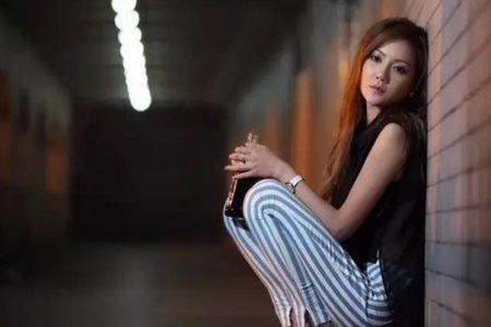 農村婦女性饑渴到瘋狂 日益增長的欲望受盡村里人嘲笑