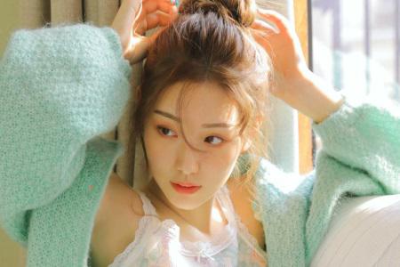 男朋友把電動棒放在我下面 要我夾住不要把按摩器掉下來