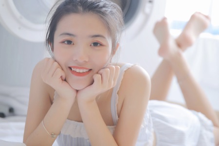 她的小梨渦印在我心間 按耐不住性沖動我們做不停