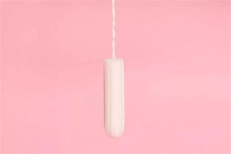 衛生棉條解放女性自由 許多人卻擔心它會弄破處女膜?-易網健康<a href=http://www.xllyou.com/jkys/ target=_blank class=infotextkey>養生</a>網 衛生棉條解放女性自由 許多人卻擔心它會弄破處女膜?