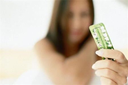 女性月服避孕藥研發成功 女性如何選擇避孕措施要看這四點-易網<a href=http://www.xllyou.com/ target=_blank class=infotextkey>健康養生</a>網 女性月服避孕藥研發成功 女性如何選擇避孕措施要看這四點