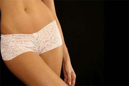 下面腥臭味是什么回事?女性私處有異味大多是這三點原因-易網(wǎng)健康<a href=http://www.xllyou.com/jkys/ target=_blank class=infotextkey>養(yǎng)生</a>網(wǎng) 下面腥臭味是什么回事?女性私處有異味大多是這三點原因