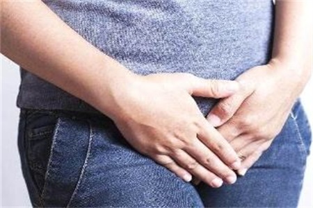 下面腥臭味是什么回事?女性私處有異味大多是這三點原因-易網(wǎng)健康養(yǎng)生網(wǎng) 下面腥臭味是什么回事?女性私處有異味大多是這三點原因