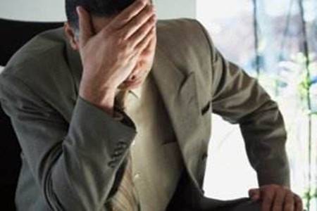 前列腺炎有什么癥狀？手淫導(dǎo)致排尿出現(xiàn)問題怎么辦？