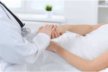 月經量少發黑是什么原因,吃五種食物可以調理-易網<a href=http://www.xllyou.com/ target=_blank class=infotextkey>健康養生</a>網 月經量少發黑是什么原因,吃五種食物可以調理