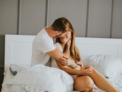 性生活憋尿效果會(huì)更好?2個(gè)專(zhuān)家觀(guān)點(diǎn)擊破性愛(ài)謠言